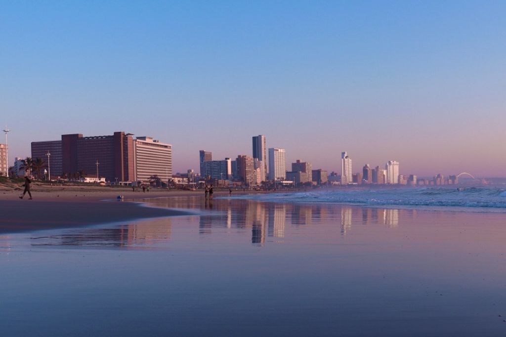 Picture of Durban beachfront with sea in front